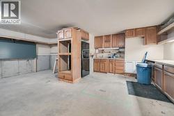 Oversize Double Attached Garage - 