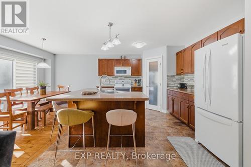 23 Doon Creek Street, Kitchener, ON - Indoor