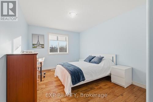 23 Doon Creek Street, Kitchener, ON - Indoor Photo Showing Bedroom