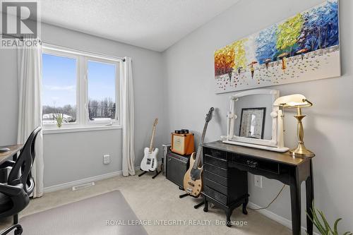 360 Galston Private, Ottawa, ON - Indoor