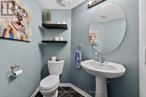 360 Galston Private, Ottawa, ON - Indoor Photo Showing Bathroom