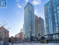 4008 - 39 ROEHAMPTON AVENUE  Toronto, ON M4P 0G1