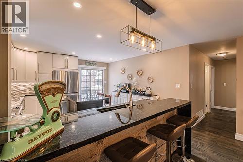 52 Amelia Street, Paris, ON - Indoor