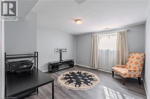 52 Amelia Street, Paris, ON - Indoor Photo Showing Living Room