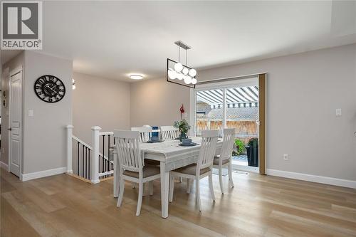 123 Cassandra Boulevard, Sarnia, ON - Indoor Photo Showing Dining Room