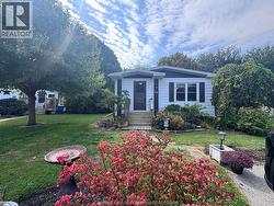 18 JAMES COURT  Chatham, ON N7L 4Y8