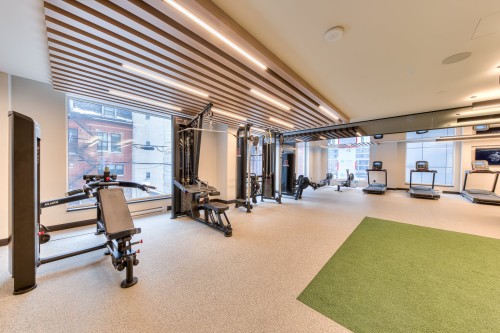 Exercise Room - 918-1518 Rue Sherbrooke O., Montréal (Ville-Marie), QC - Indoor Photo Showing Gym Room