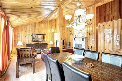 Salle à manger - 18 Av. Coursol, Saint-Donat, QC - Indoor Photo Showing Other Room