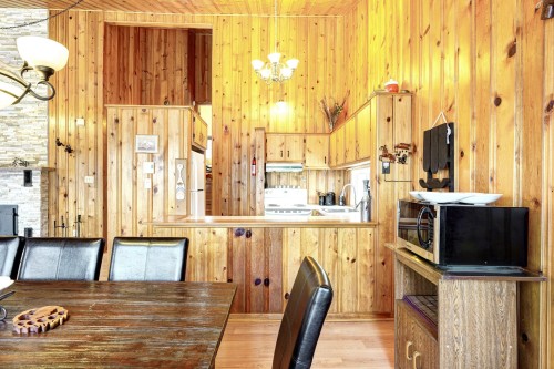 Salle à manger - 18 Av. Coursol, Saint-Donat, QC - Indoor