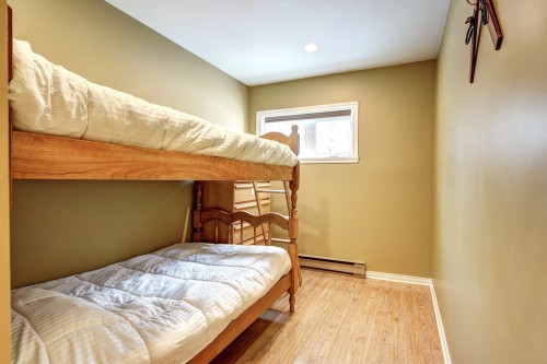 Chambre à coucher - 18 Av. Coursol, Saint-Donat, QC - Indoor Photo Showing Bedroom