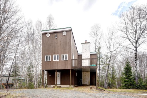 Façade - 18 Av. Coursol, Saint-Donat, QC - Outdoor