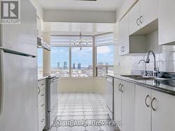 1507 - 700 CONSTELLATION DRIVE  Mississauga, ON L5R 3G8