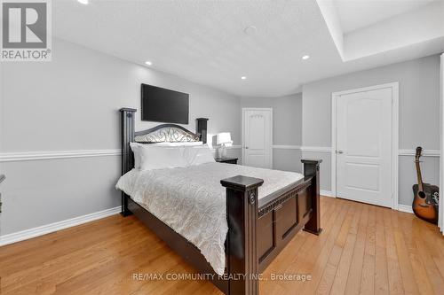 3367 Aquinas Avenue, Mississauga, ON - Indoor Photo Showing Bedroom