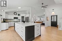 OVERSIZED ISLAND WITH STORAGE - 