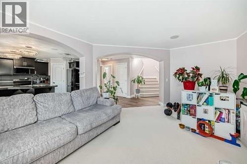 20 Bowman Circle, Sylvan Lake, AB - Indoor Photo Showing Living Room