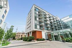 701 - 90 STADIUM ROAD  Toronto, ON M5V 3W5