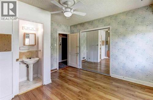 1402 Crescent Road Nw, Calgary, AB - Indoor Photo Showing Other Room