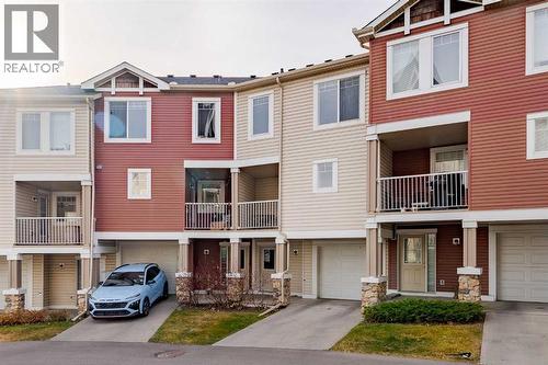 122 Panamount Drive Nw, Calgary, AB - Outdoor With Facade
