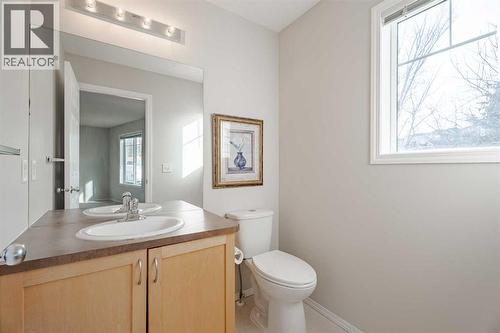 122 Panamount Drive Nw, Calgary, AB - Indoor Photo Showing Bathroom