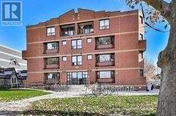 14 - 99 BELLEVUE AVENUE  Toronto, ON M5T 2N8