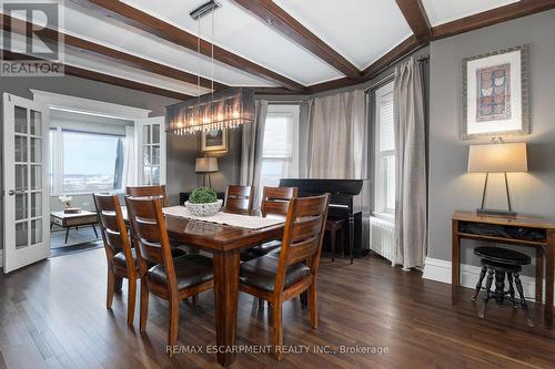 47 Mountain Park Avenue, Hamilton, ON - Indoor Photo Showing Dining Room