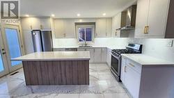 UPPER - 200 FORSYTH ROAD  Newmarket, ON L3Y 7Y1