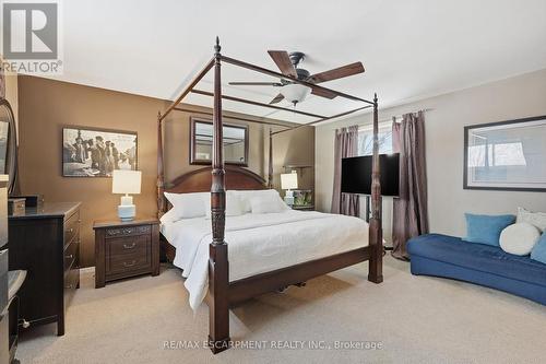 2036 Mountainside Drive, Burlington, ON - Indoor Photo Showing Bedroom
