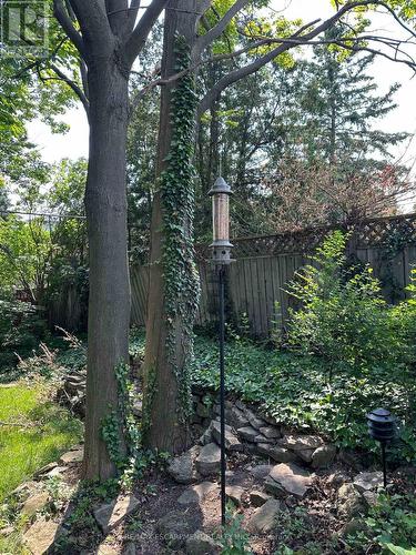 2036 Mountainside Drive, Burlington, ON - Outdoor