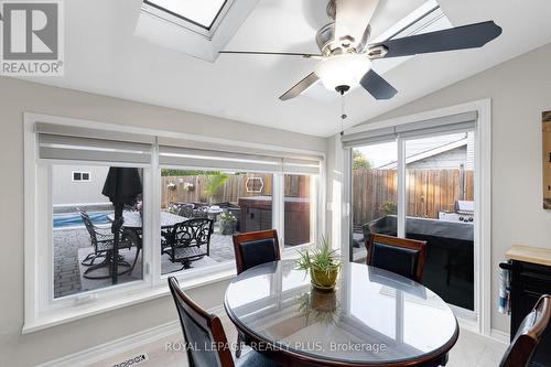 2063 Cavendish Drive, Burlington, ON - Indoor Photo Showing Dining Room