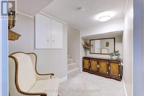 2063 Cavendish Drive, Burlington, ON - Indoor Photo Showing Other Room