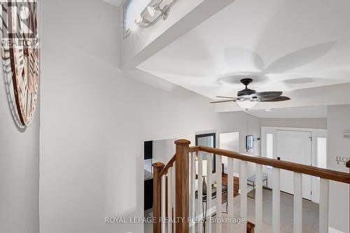 2063 Cavendish Drive, Burlington, ON - Indoor Photo Showing Other Room