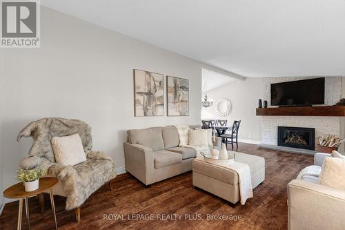 2063 Cavendish Drive, Burlington, ON - Indoor Photo Showing Living Room With Fireplace