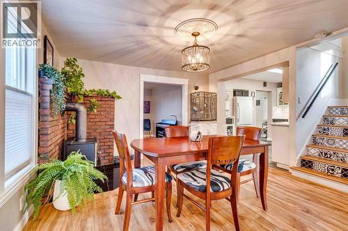 206 5 Avenue Se, Three Hills, AB - Indoor Photo Showing Dining Room