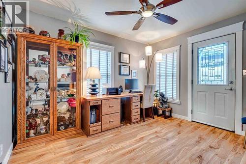 206 5 Avenue Se, Three Hills, AB - Indoor