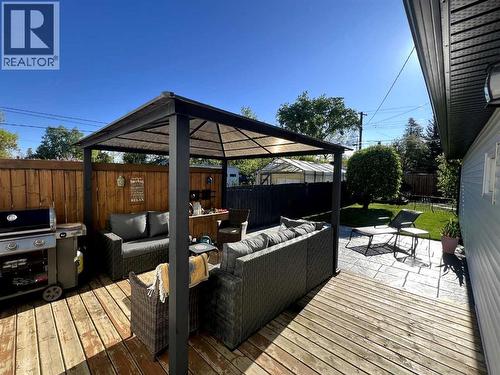 206 5 Avenue Se, Three Hills, AB - Outdoor With Deck Patio Veranda