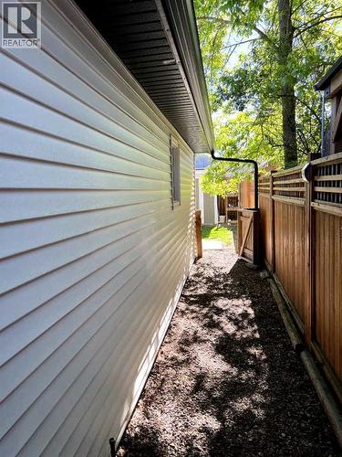 206 5 Avenue Se, Three Hills, AB - Outdoor With Exterior