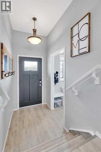 85 Reynolds Road, Sylvan Lake, AB - Indoor Photo Showing Other Room