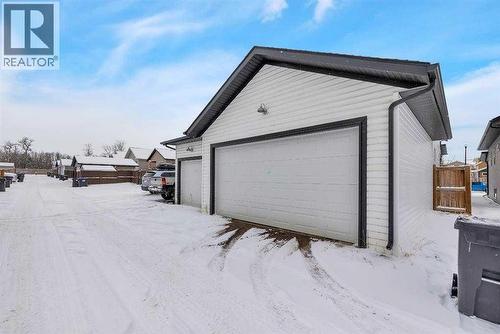 85 Reynolds Road, Sylvan Lake, AB - Outdoor With Exterior