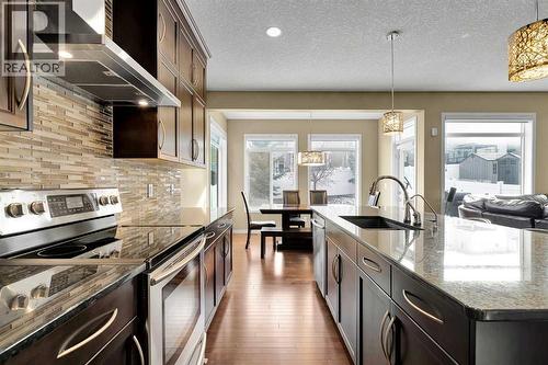 88 Nolanfield Crescent Nw, Calgary, AB - Indoor Photo Showing Kitchen With Stainless Steel Kitchen With Upgraded Kitchen