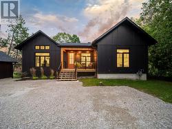 1290 A LINE 15 N  Oro-Medonte, ON L3V 8C6