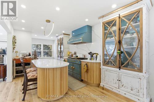 55 Caledonia Terrace, Goderich (Goderich (Town)), ON - Indoor Photo Showing Kitchen With Upgraded Kitchen