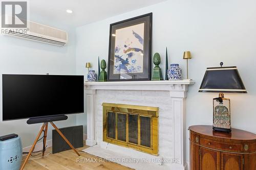 55 Caledonia Terrace, Goderich (Goderich (Town)), ON - Indoor With Fireplace