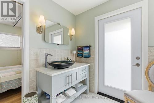 55 Caledonia Terrace, Goderich (Goderich (Town)), ON - Indoor Photo Showing Bathroom