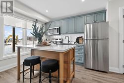 Seperate Suite Kitchen - 