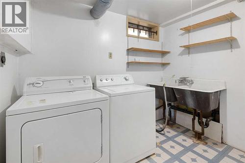 Laundry Room - Basement - 1423 18A Street Ne, Calgary, AB - Indoor Photo Showing Laundry Room
