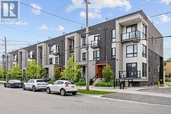 2 - 8 MARQUETTE AVENUE  Toronto, ON M5A 0E1