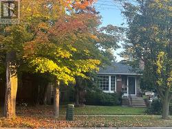 124 APPLEFIELD DRIVE  Toronto, ON M1P 3Y2