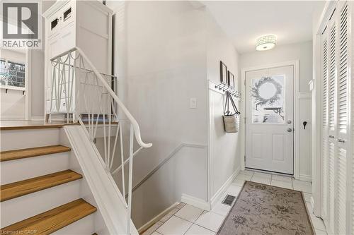 566 Lani Crescent, Burlington, ON - Indoor Photo Showing Other Room