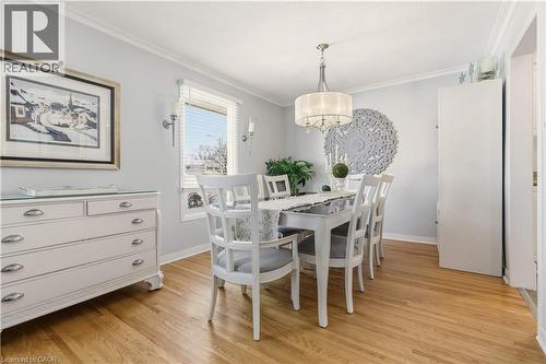 566 Lani Crescent, Burlington, ON - Indoor Photo Showing Dining Room