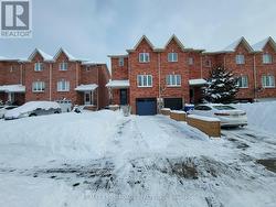 51 HATTIE COURT  Georgina, ON L4P 3C8